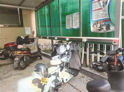 股票配资炒股网址 回澜南苑有居民飞线充电 能不能安装公共充电装置？